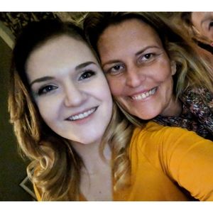 Meet your Posher, Em